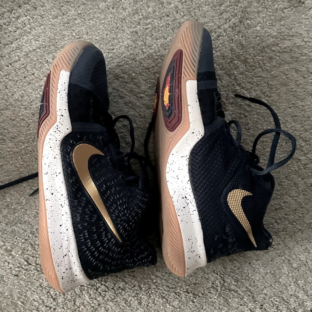 Nike Kyrie 3 Obsidian Basketball Sneaker